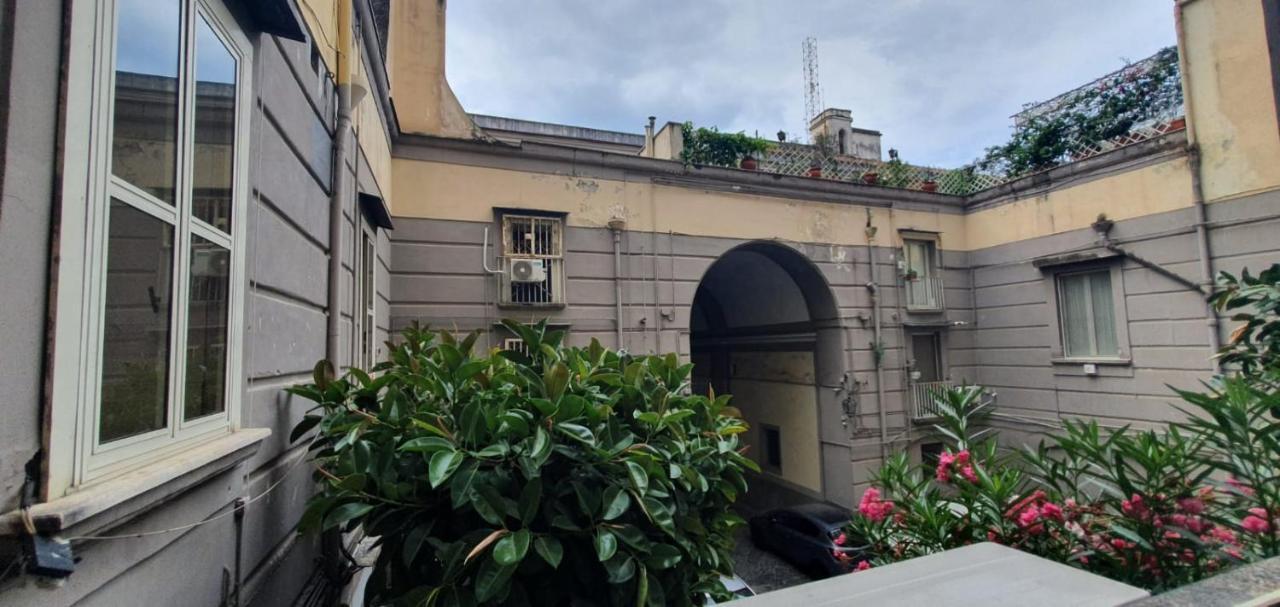 نابولي Le Vie Del Centro - B&B المظهر الخارجي الصورة