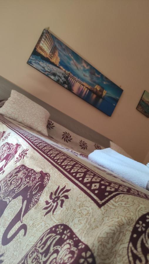 نابولي Le Vie Del Centro - B&B المظهر الخارجي الصورة